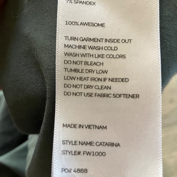 Catarina One-Pocket Scrub Top Size S - bonsai green - Picture 6 of 6